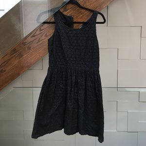 💐2/$35 Beautiful black eyelet dress